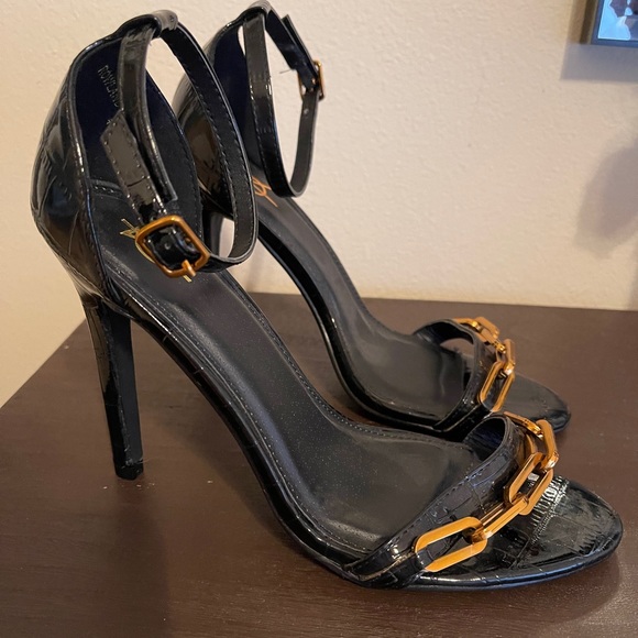 Black heeled sandals with chain front - Picture 6 of 7